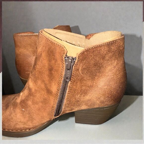 New In Box Born FARNES Bootie Rust Distressed F56903 With side Zippers Size 8M - Picture 6 of 9